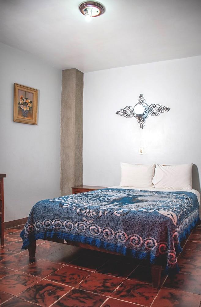 Hotel Flamingos Guadalajara Esterno foto